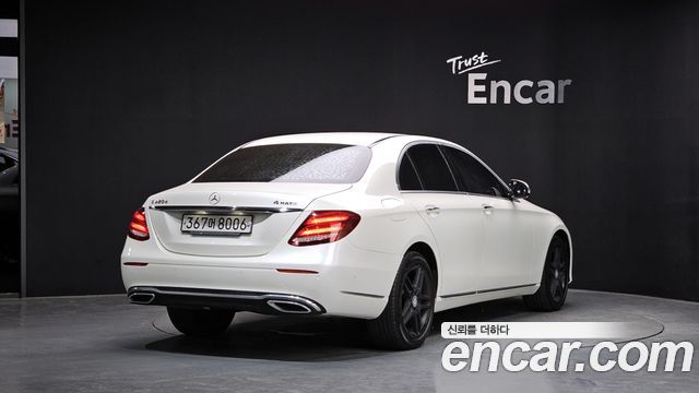 Mercedes-Benz E-Class из Кореи Encar