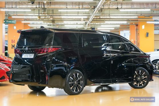 Toyota Alphard 2.5 HEV Executive AWD — пробег 13 125 км — фото 4 из 5