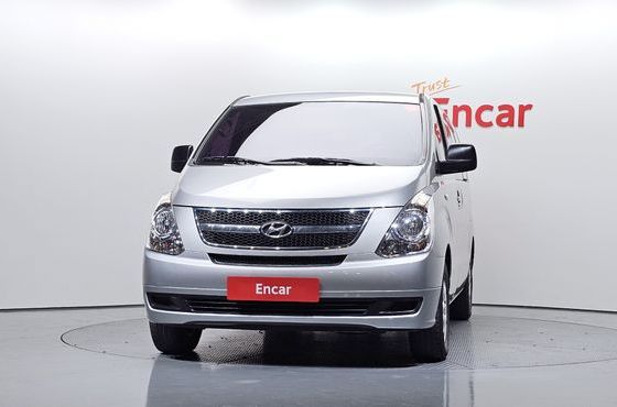 Hyundai Starex 12-Seater Wagon CVX Deluxe — пробег 187 087 км — фото 3 из 5