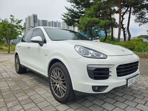 Porsche Cayenne 3.0 Diesel Platium Edition 958 — пробег 182 800 км — фото 2 из 5