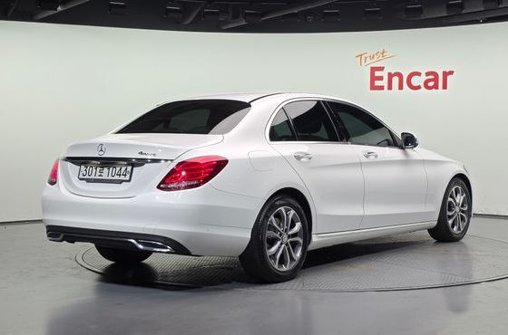 Mercedes-Benz C-Class C220 d Avantgarde — пробег 70 363 км — фото 2 из 5