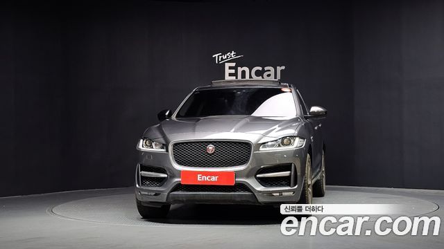 Jaguar F-PACE 20d R-Sport — пробег 69 470 км — фото 3 из 5