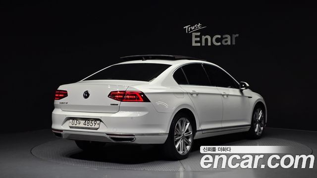 Volkswagen Passat из Кореи Encar