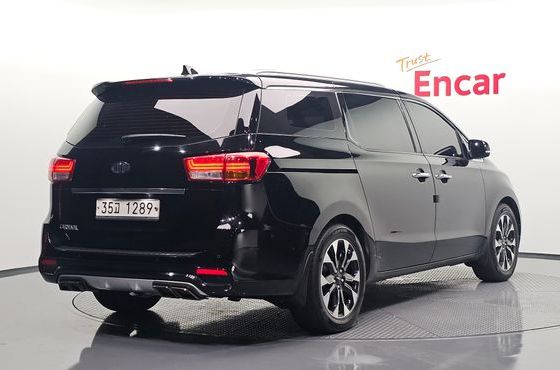 Kia Carnival Gasoline 9-seater Noblesse — пробег 136 741 км — фото 2 из 5