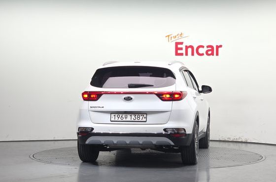 Kia Sportage Gasoline Prestige — пробег 211 367 км — фото 4 из 5