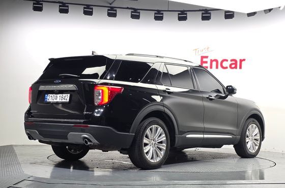 Ford Explorer 2.3 LimIted 4WD — пробег 34 500 км — фото 2 из 5