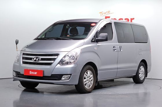 Hyundai Starex 11-Seater Wagon Smart — пробег 215 679 км — фото 1 из 5