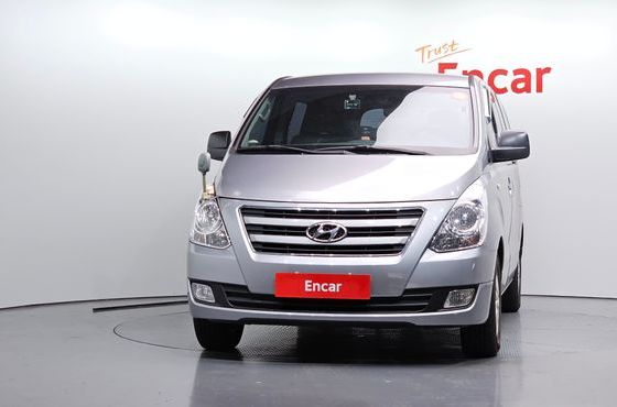 Hyundai Starex 11-Seater Wagon Smart — пробег 215 679 км — фото 3 из 5