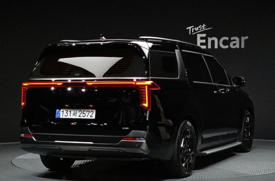 Kia Carnival Gasoline 7 Seater X Line — пробег 12 369 км — фото 2 из 5
