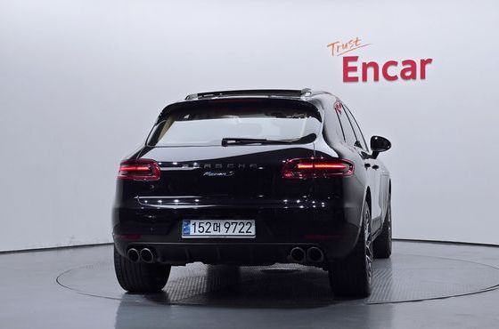 Porsche Macan 3.0 S Diesel 95B — пробег 121 385 км — фото 4 из 5