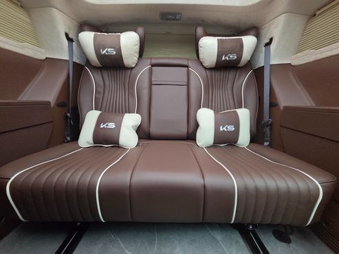 Kia Carnival HEV 7-Seater Hi-Limousine (Special vehicle) — пробег 400 км — фото 4 из 5