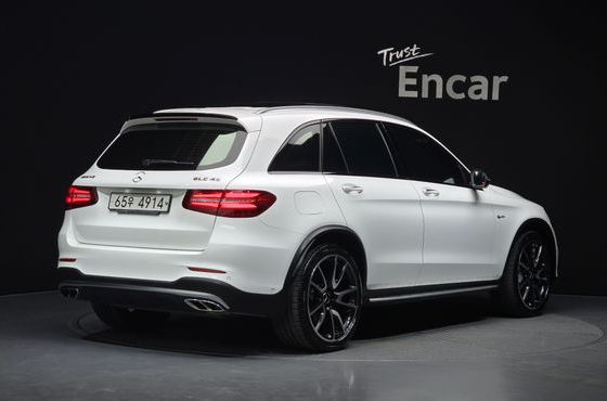 Mercedes-Benz GLC-Class AMG GLC43 4MATIC — пробег 96 558 км — фото 2 из 5