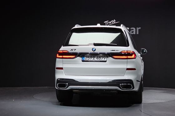 BMW X7 xDrive 40i M Sport 6STR — пробег 7 319 км — фото 4 из 5