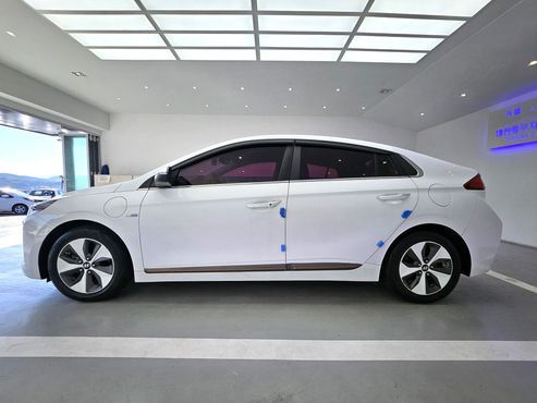 Hyundai Ioniq Q — пробег 98 765 км — фото 4 из 5
