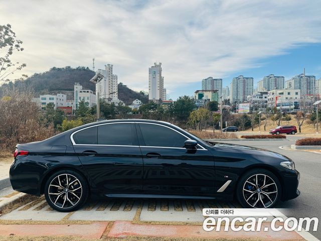 BMW 5-Series 530e M Sport — пробег 60 000 км — фото 3 из 5