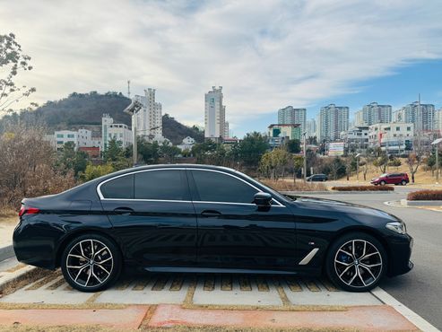 BMW 5-Series 530e M Sport — пробег 60 000 км — фото 3 из 5