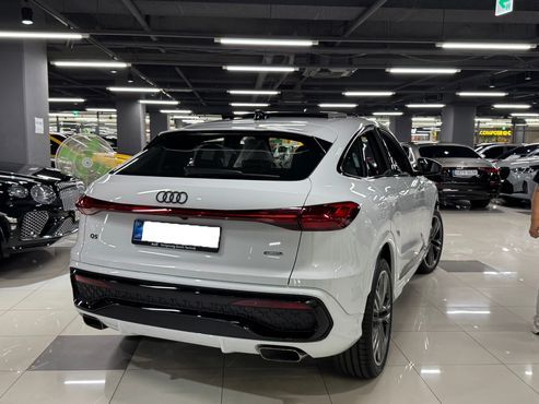 Audi Q5 45 TFSI Quattro S Line Black Edition Sport Back — пробег 17 км — фото 3 из 5