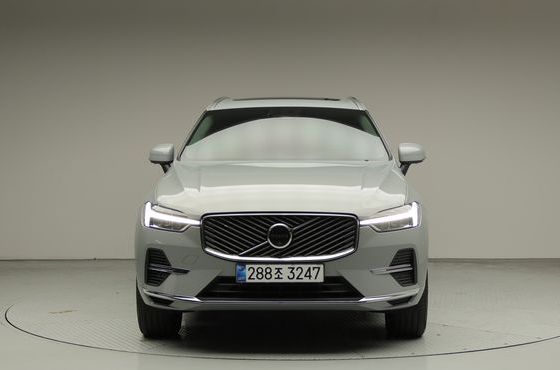 Volvo XC60 T8 Ultra Bright — пробег 29 443 км — фото 2 из 5