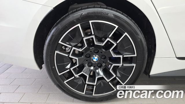 BMW i4 из Кореи Encar