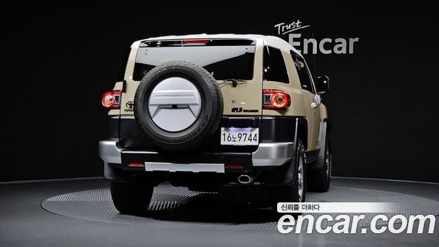 Toyota FJ Cruiser из Кореи Encar