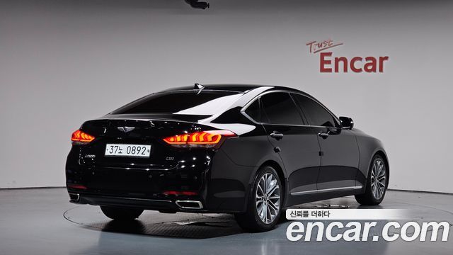 Hyundai Genesis из Кореи Encar