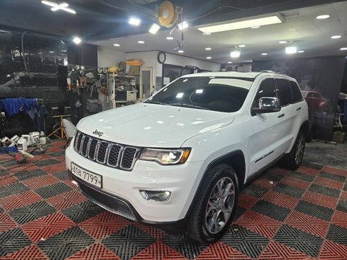 Jeep Cherokee 3.6 Limited WK2 — пробег 71 759 км — фото 3 из 5
