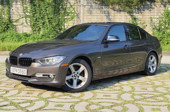 BMW 3-Series 320d Mordern — пробег 213 758 км — фото 2 из 5