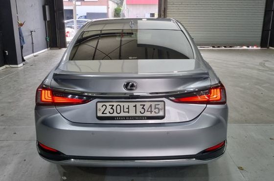 Lexus ES Executive — пробег 45 266 км — фото 3 из 5
