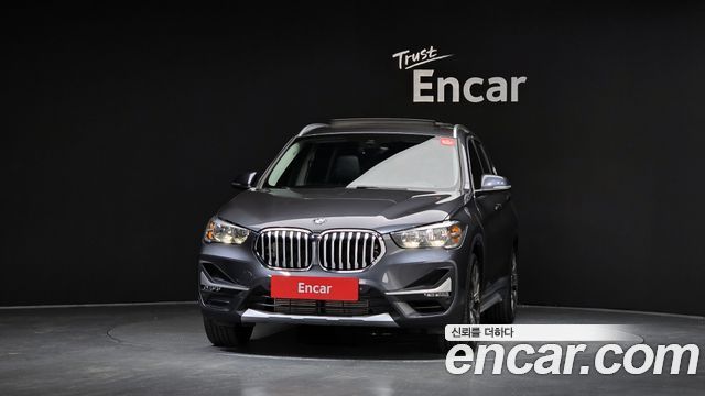BMW X1 xDrive 20i xLine — пробег 63 056 км — фото 3 из 5