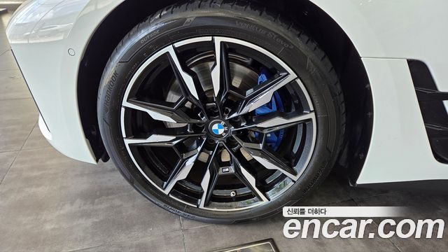 BMW i4 из Кореи Encar