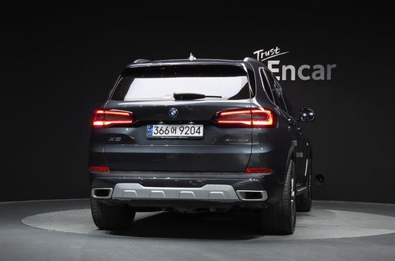 BMW X5 xDrive 45e xLine — пробег 86 216 км — фото 4 из 5