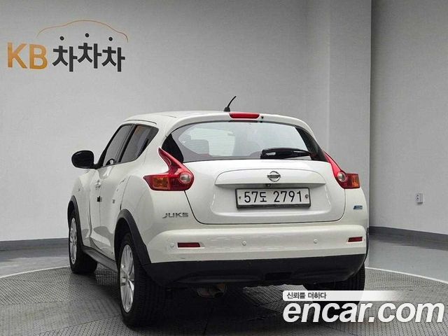 Nissan Juke 1.6 SV F15 — пробег 126 991 км — фото 2 из 5