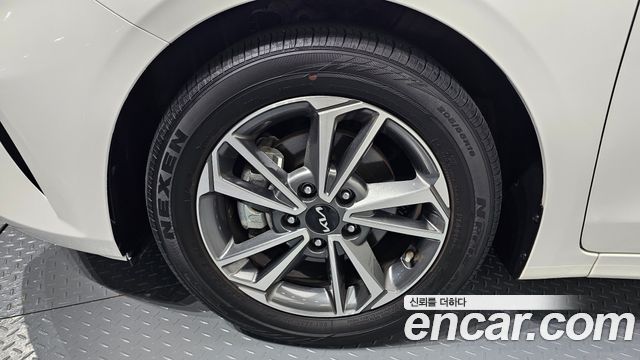 Kia K3 из Кореи Encar