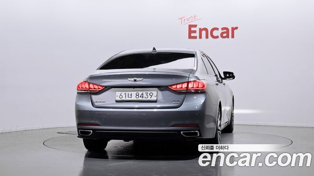 Hyundai Genesis из Кореи Encar