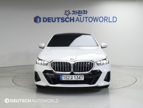 BMW 5-Series 530i xDrive M Sport — пробег 11 539 км — фото 3 из 5