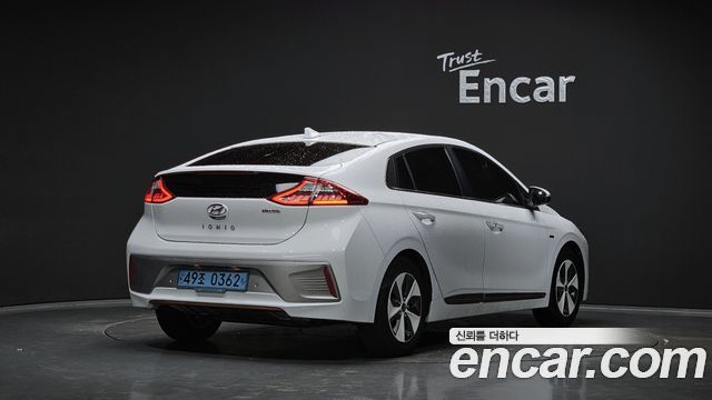 Hyundai Ioniq из Кореи Encar