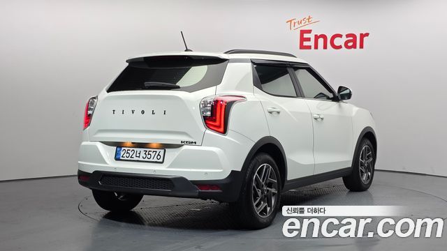 Ssangyong TIBOLI из Кореи Encar