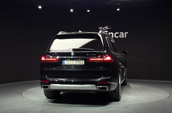 BMW X7 xDrive 40d Design Pure Excellence 7-Seater — пробег 209 548 км — фото 4 из 5