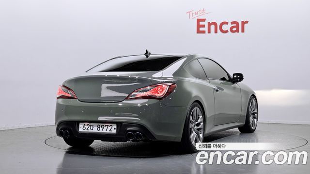 Hyundai Genesis из Кореи Encar