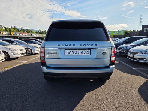 Land Rover Range Rover 3.0 TDV6 Vogue SE DIESEL — пробег 210 220 км — фото 4 из 5