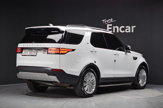 Land Rover Discovery 3.0 SD6 HSE Luxury — пробег 77 713 км — фото 2 из 5