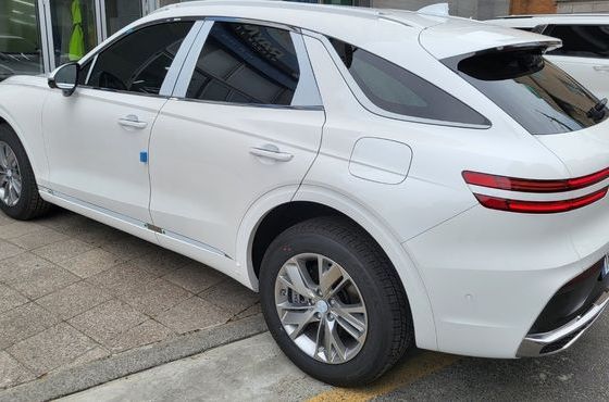 Genesis GV70 2.5T Gasoline AWD — пробег 2 300 км — фото 3 из 5