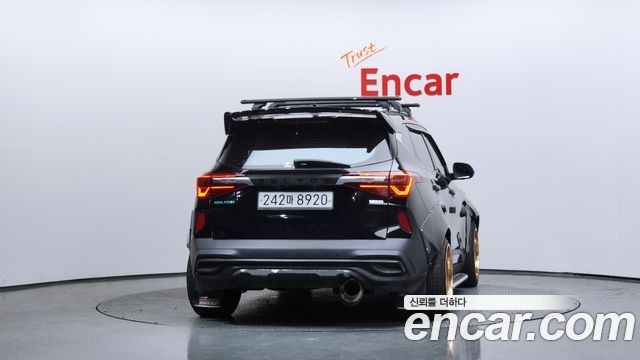 Kia Seltos из Кореи Encar