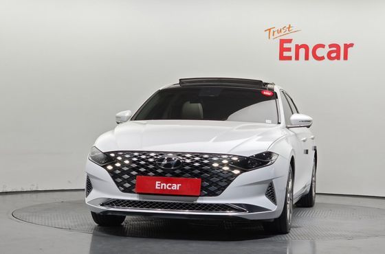 Hyundai Grandeur Calligraphy — пробег 93 615 км — фото 3 из 5