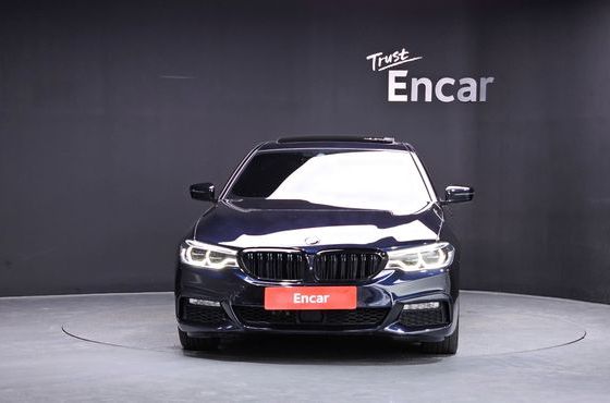 BMW 5-Series 520d xDrive M Sport Package Plus — пробег 227 297 км — фото 3 из 5