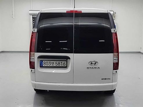 Hyundai Staria Cargo 5-Seater Smart — пробег 39 792 км — фото 3 из 5