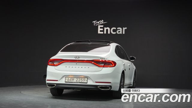 Hyundai Grandeur из Кореи Encar