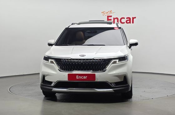Kia Carnival 9-Seater Signature — пробег 92 896 км — фото 3 из 5