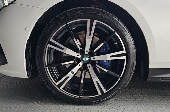 BMW 5-Series 530i xDrive M Sport — пробег 21 412 км — фото 5 из 5