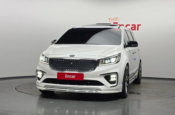 Kia Carnival 9-Seater Noblesse — пробег 209 236 км — фото 3 из 5